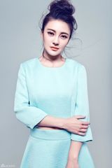 组图：樊蕊最新写真 灵动纯美透出小女人本性