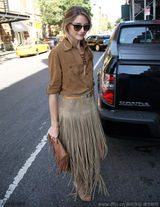 组图：名媛奥利维亚-帕勒莫现身 大玩流苏元素变嬉皮士