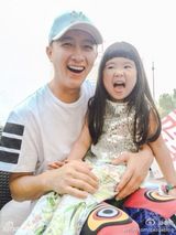 组图：韩庚黄磊等为曹格儿子庆生 张歆艺爱姐姐