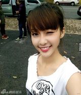 组图：盘点各地武术奇女子：徒手劈砖 以头碎瓦