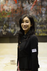 组图：秦海璐任中英电影大使 参观皇家戏剧学院