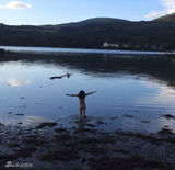 组图：解放乳头！《速激》双性恋女星穿衣表态