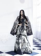 组图：Angelababy曝时尚大片优雅高贵