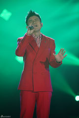 组图：《歌手2》品冠待逆袭 罗琦忍痛退赛