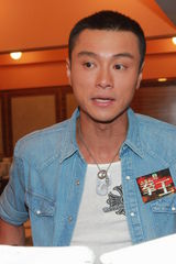 组图：《拳王》票房飘红 郑嘉颖胡定欣等现身庆功宴