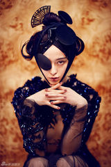 组图：英国时尚媒体聚焦范冰冰 不爱化妆爱赖床