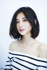 组图：熊乃瑾治愈系写真曝光 笑靥如花暖人心脾