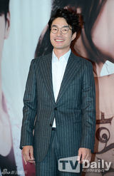 组图：《最佳结婚》裴秀彬鲁敏宇等高调宣传