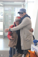 组图：《花爷》大结局 刘烨不舍称以后孝敬父亲