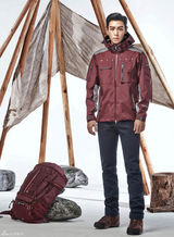 组图：BigBang Top(崔胜贤)携手朴信惠代言 男酷女靓很合拍