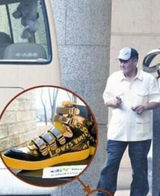 组图：赵本山的豪奢生活 豪华房车私人飞机