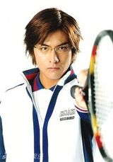 组图：动漫舞台剧对对碰 美少女变身成真人