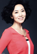 组图：闫妮风情御姐写真  展熟女迷人姿态