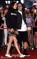 组图：《忐忑人生》郑雨盛等众星助阵试映会