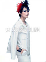 组图：李宇春魅惑光影大片 发型张扬短裤秀腿