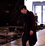 组图：韩星朴海镇上海购物装扮时尚