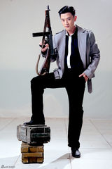 组图：蒋毅写真变身陀枪师兄