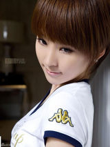 幻灯图：谢楠全新写真温暖蜕变 零距离碰触温婉气息