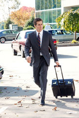 高清组图：杰克葛伦霍新片《爱情药不药》剧照曝光