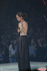 薛凯琪透视装激吻黄伟文 避谈房祖名把妹闯祸