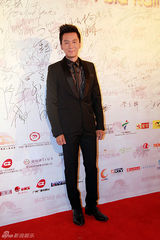 组图：亚洲彩虹奖揭晓 李晨获优秀男演员奖