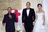 组图：吕丽萍儿子娶90后新娘 生父张丰毅未出席