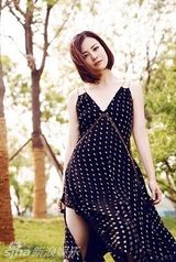 组图：刘孜初秋养心之旅 演绎户外氧气大片