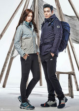 组图：BigBang Top(崔胜贤)携手朴信惠代言 男酷女靓很合拍