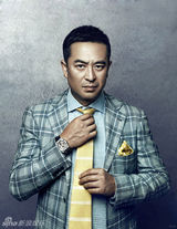 组图：《爷们儿》热播 张嘉译拍雅痞写真