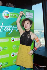 郑秀文不刻意谈感情事 盼像普通人平凡恋爱(图)