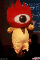 组图：容祖儿否认妒忌王菀之夺奖 陈奕迅力挺