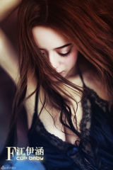 组图：嫩模江伊涵浴室写真姿态妩媚