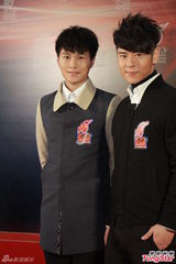 组图：传林峰不续约与TVB交恶 许廷铿有望上位