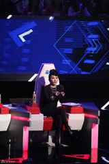 组图：华晨宇快男夺冠欧豪惜败 春春笔笔拥抱