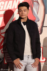 组图：中新合拍励志片《再见巨人》首映发布会