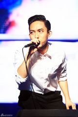 组图：林宥嘉《口的形状》上海落寞 与歌迷暂别