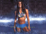 组图：50岁名模比基尼身材火辣 性感秒杀少女