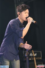 组图：韦礼安常被男友人骚扰 隋棠为其站台