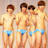 组图：《水球不良少年》将播 主创泳裤半裸上阵