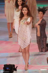 组图：辽宁佳丽夺亚姐冠军 比基尼展现完美身段