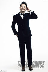 组图：黄海波最新写真 大秀准大叔的花心魅力