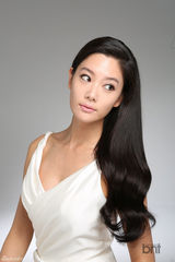 高清组图：韩性感女星Clara运动写真秀事业线