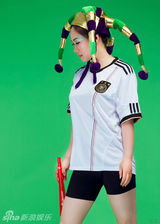 幻灯：芙蓉不畏“乌鸦”称号 披三国队服尽显妖娆