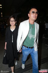 组图：乐易玲开生日派对 TVB花旦小生齐到贺