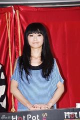 幻灯：阿Sa(蔡卓妍)宣布离婚后首度现身 细节不对外公布