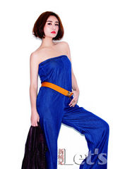 组图：刘芸演绎多重角色  潮流造型登杂志