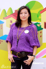 幻灯图：陈法蓉避谈感情问题 笑言蔡少芬生暗疮