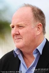 高清组图：电影《生命之树》发布会 皮特白衣翩翩