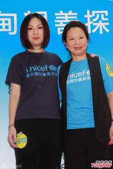 组图：杨千嬅自曝儿子拒叫妈 暂停工作展现母爱