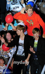 组图：东方神起出演真人秀节目《胜负之神》